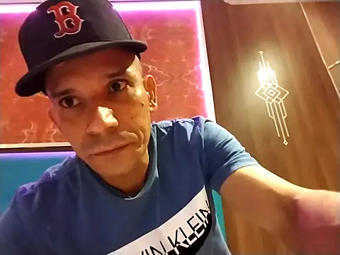 karlossan24 online show from February 14, 3:14 am