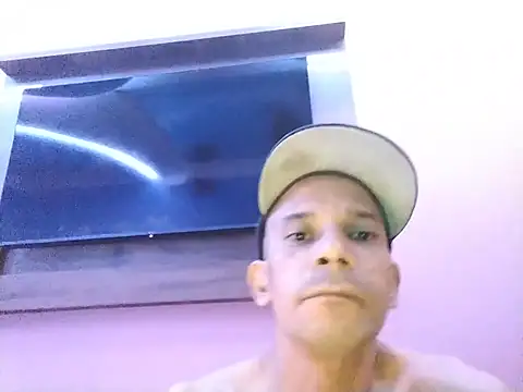 karlossan24 online show from August 2, 3:54 pm