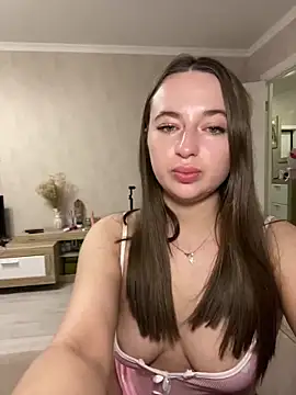 AlisaQSky online show from April 25, 6:49 pm