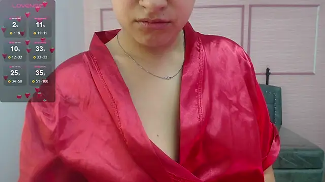 Snapshot of alexa_romero_t chatting on February 18, 12:45 pm alexa romero t online show from February 18, 12:45 pm