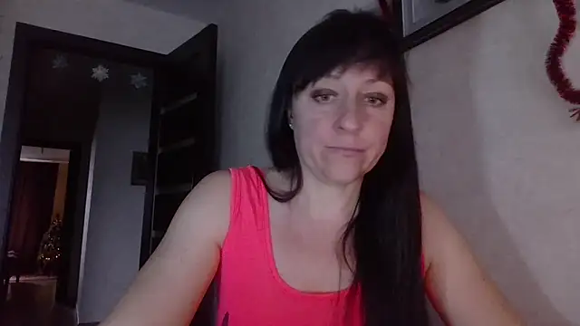 Snapshot of CarolinaReaperRed chatting on December 21, 8:43 am CarolinaReaperRed online show from December 21, 8:43 am