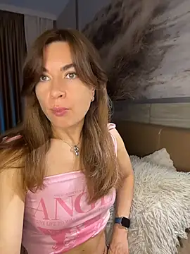 Mary Kiitty online show from July 9, 11:36 am