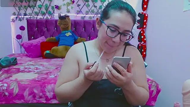 Anny  cute online show from September 17, 8:43 pm