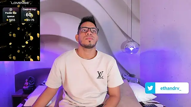 ETHAN DRAVEN online show from October 21, 7:58 pm