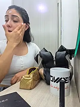 isabella winkler online show from March 17, 11:24 am