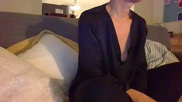 Valentinette online show from November 26, 8:32 pm