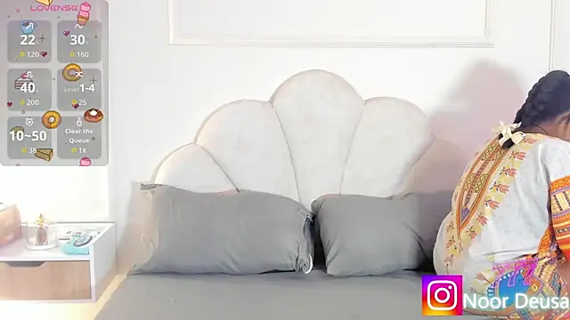 Candaceoweens online show from April 7, 4:13 am