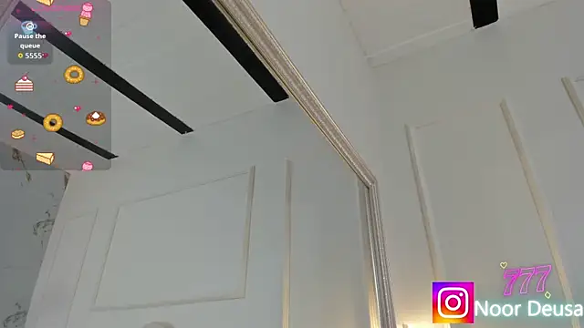 Candaceoweens online show from April 11, 3:44 am