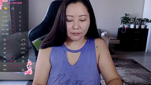 LisaAsianFlower online show from September 16, 5:41 am