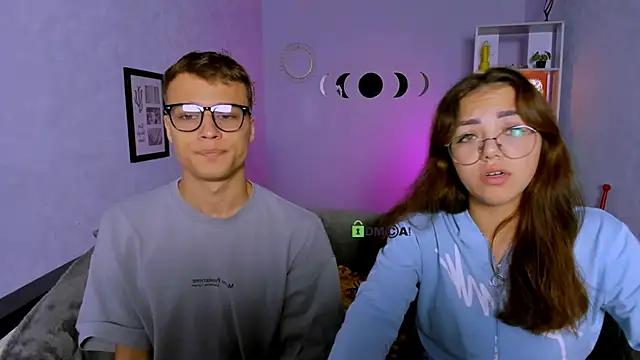 kiki swan online show from October 8, 6:00 am