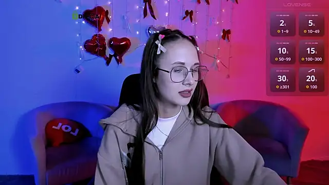 mona cloud online show from May 27, 7:11 pm