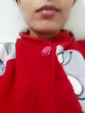 saraaxx1 online show from December 16, 2:22 pm