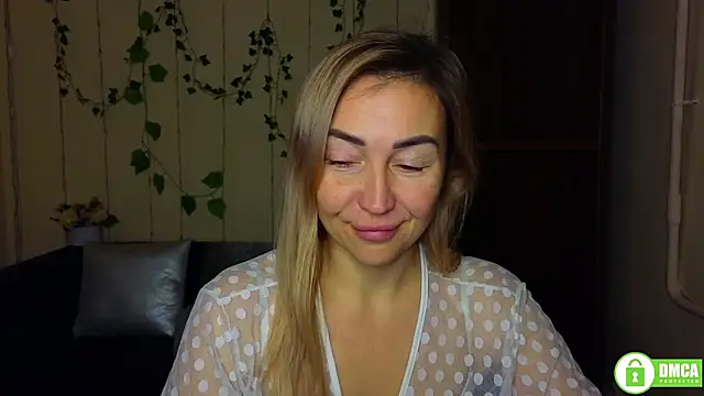 Snapshot of Kiss_julli88I chatting on January 8, 6:32 pm Kiss julli88I online show from January 8, 6:32 pm