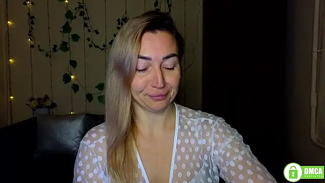 Snapshot of Kiss_julli88I chatting on January 11, 6:24 pm Kiss julli88I online show from January 11, 6:24 pm