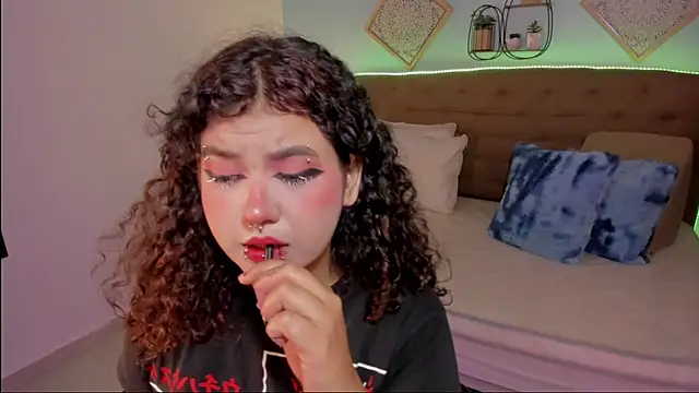  Lilly miller online show from November 19, 6:52 pm