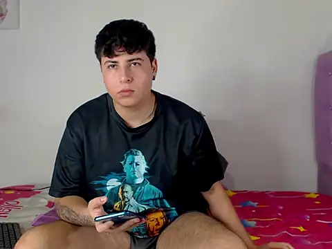 CrissConor online show from June 8, 7:03 pm
