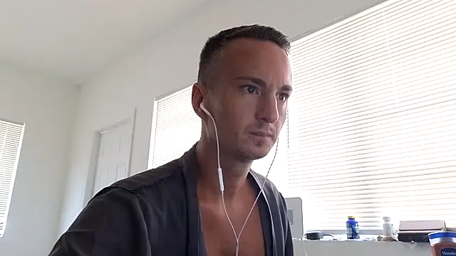 TheDaddy005 online show from June 19, 6:01 pm