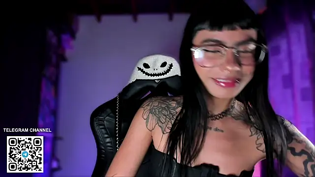 sofiafenty online show from May 28, 7:22 pm