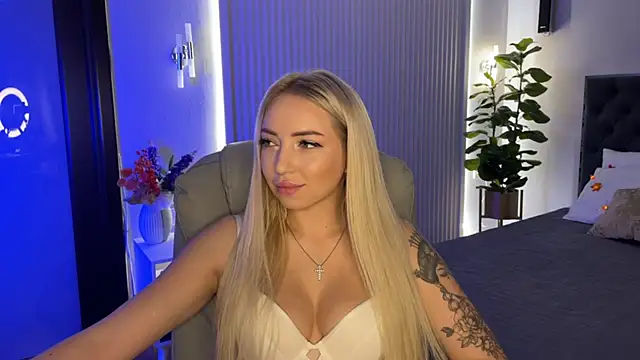 OhMyEmma online show from October 21, 1:06 am