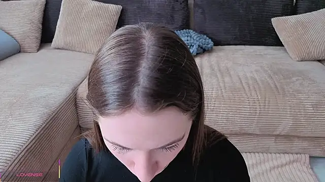 Kira mindnes online show from April 19, 6:24 am