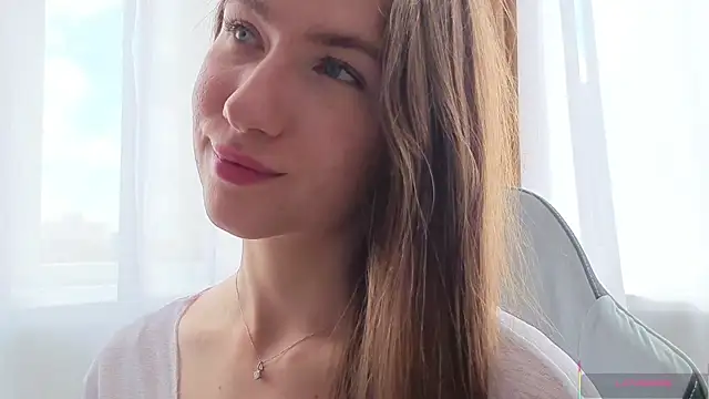 Snapshot of Kira_mindnes chatting on June 26, 6:18 am Kira mindnes online show from June 26, 6:18 am