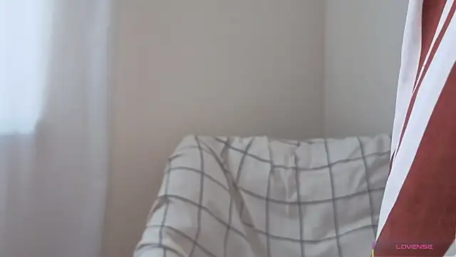 Snapshot of Kira_mindnes chatting on July 11, 6:16 am Kira mindnes online show from July 11, 6:16 am