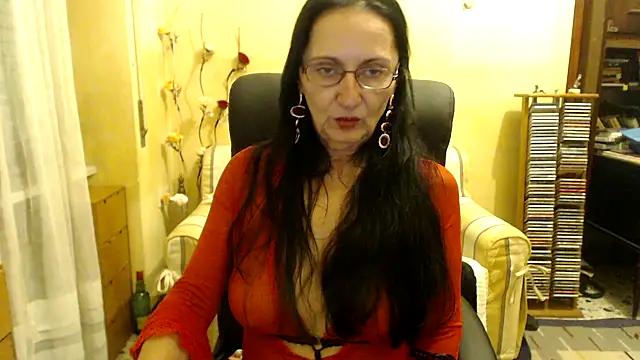 RobertaFox69 online show from December 5, 8:16 pm