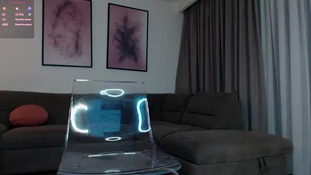 Snapshot of reinakylie chatting on February 17, 2:08 am reinakylie online show from February 17, 2:08 am