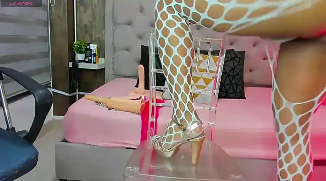 goldilockss15 online show from March 15, 6:47 am