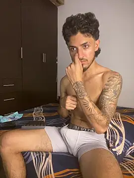 Snapshot of Zayn_kane chatting on July 16, 6:47 pm Zayn kane online show from July 16, 6:47 pm