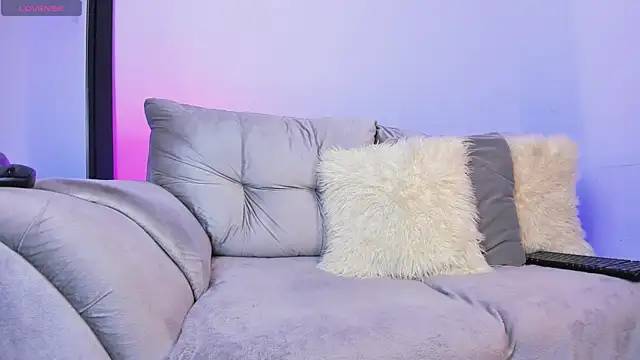 AshtonnSummer online show from November 11, 8:53 pm