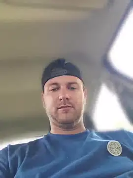 hugedickedd online show from June 4, 1:28 pm