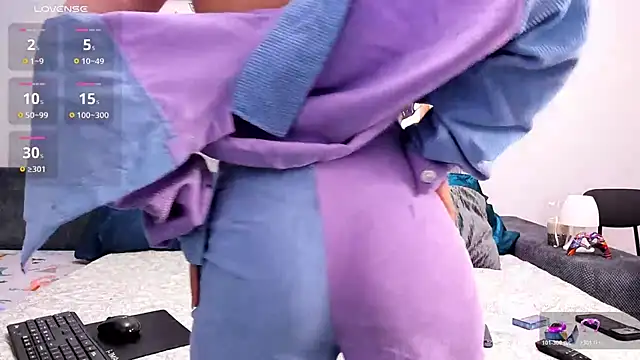 FindomGoddess1 online show from April 23, 4:20 pm