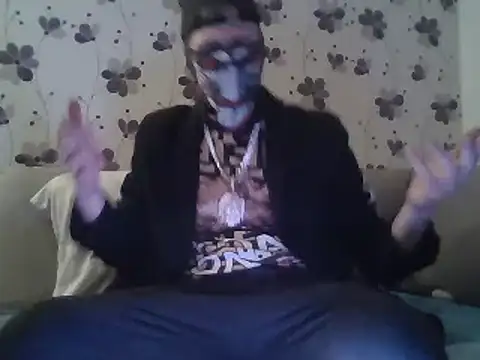 Snapshot of ThePython666 chatting on March 13, 2:05 am ThePython666 online show from March 13, 2:05 am