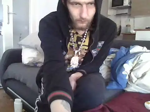 Snapshot of ThePython666 chatting on March 18, 12:14 pm ThePython666 online show from March 18, 12:14 pm