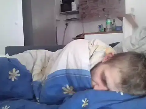 Snapshot of ThePython666 chatting on March 20, 11:38 am ThePython666 online show from March 20, 11:38 am