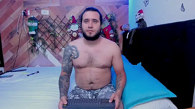 EmilyandChristianTattoos online show from December 21, 11:23 pm