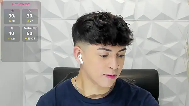 Snapshot of Sam_Daves chatting on February 4, 12:44 pm Sam Daves online show from February 4, 12:44 pm