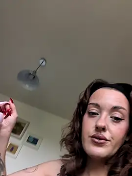 Petite Juicy Olive online show from July 10, 8:40 am