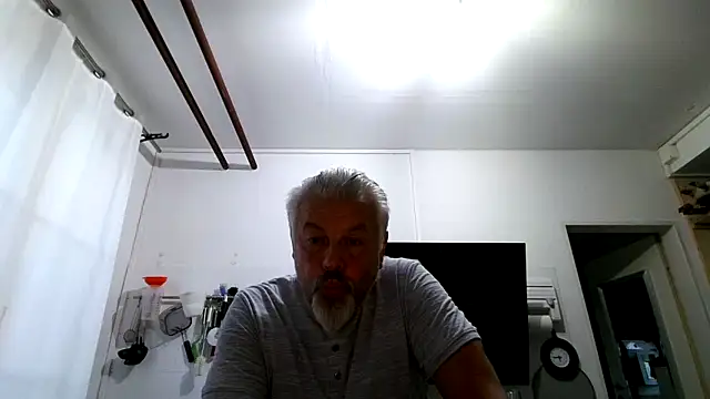 Berg Boy online show from May 26, 3:46 am