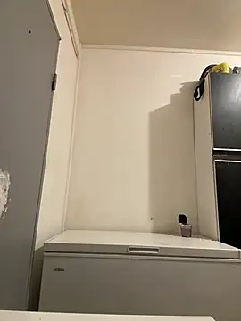 Hugo34bg online show from February 3, 3:37 am