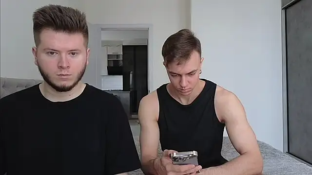 Snapshot of boys_sobolisha chatting on June 21, 8:39 am boys sobolisha online show from June 21, 8:39 am