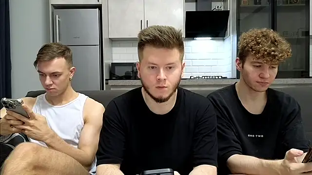 Snapshot of boys_sobolisha chatting on June 21, 8:44 pm boys sobolisha online show from June 21, 8:44 pm