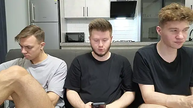 Snapshot of boys_sobolisha chatting on June 28, 8:59 pm boys sobolisha online show from June 28, 8:59 pm
