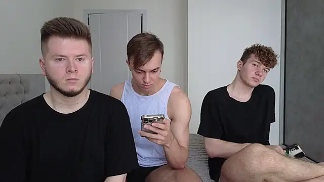 Snapshot of boys_sobolisha chatting on July 18, 8:40 am boys sobolisha online show from July 18, 8:40 am