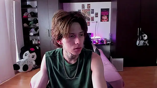 xIce Boy online show from March 2, 1:51 pm