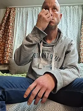 svenpfeifer online show from December 20, 2:35 pm