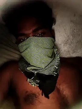 PolarFriend0 online show from April 5, 6:38 pm