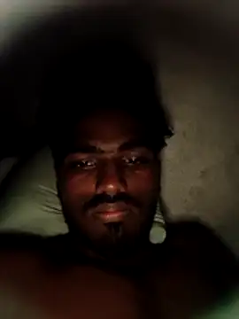 PolarFriend0 online show from April 7, 6:52 pm