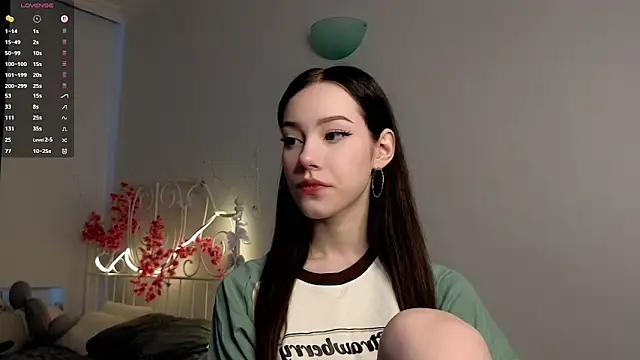 glamourr online show from April 12, 11:15 am